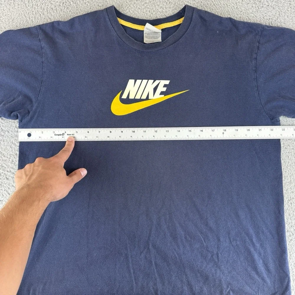 nike silver tag T shirt Men's Medium Blue‎ Center Swoosh Logo Y2K 90's Vintage